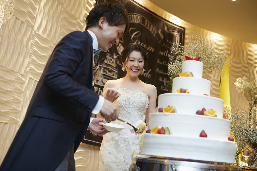 Ritz5 リッツ5 結婚式 ウエディングケーキ オリジナル 結婚式余興バンド 福岡の結婚式なら 貯金0円からできる結婚式 ボーベル